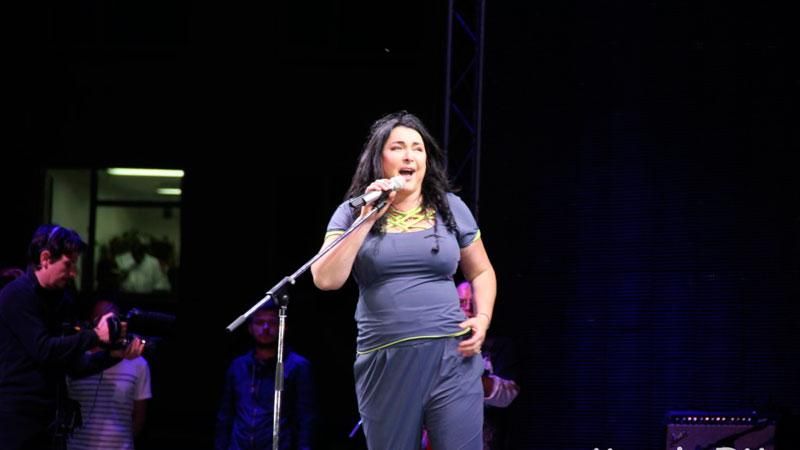 Босая Лолита спела в Крыму на украинском Босая Лолита спела в Крыму на украинском