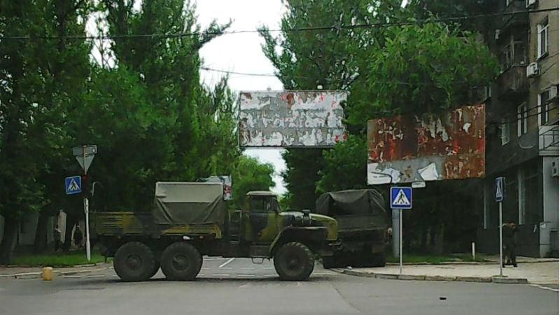 Кривава ДТП у Донецьку:  "Урал" бойовиків розчавив легковик