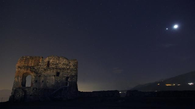 Дивовижне космічне явище: Венера та Юпітер вночі зустрінуться у "танці" Дивовижне космічне явище: Венера та Юпітер вночі зустрінуться у "танці"