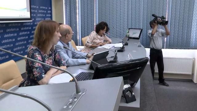 Українці все менше довіряють ЗМІ Українці все менше довіряють ЗМІ