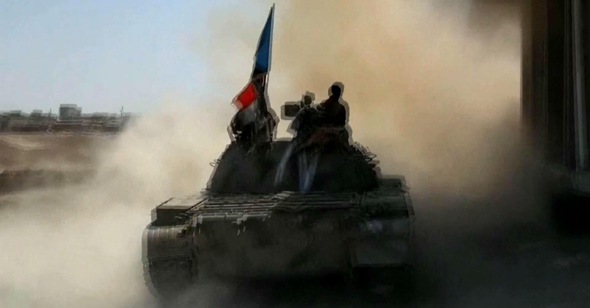 Понад тисяча в'язнів втекли з-за ґрат у Ємені Понад тисяча в'язнів втекли з-за ґрат у Ємені