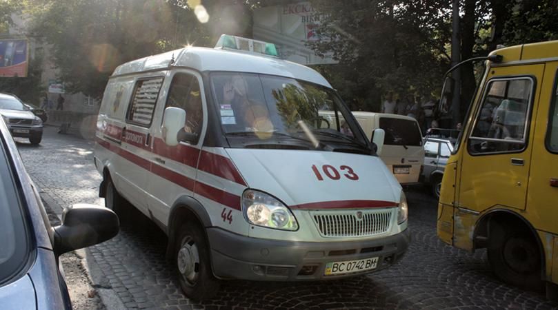 19 детей с базы отдыха во Львовской области попали в больницу