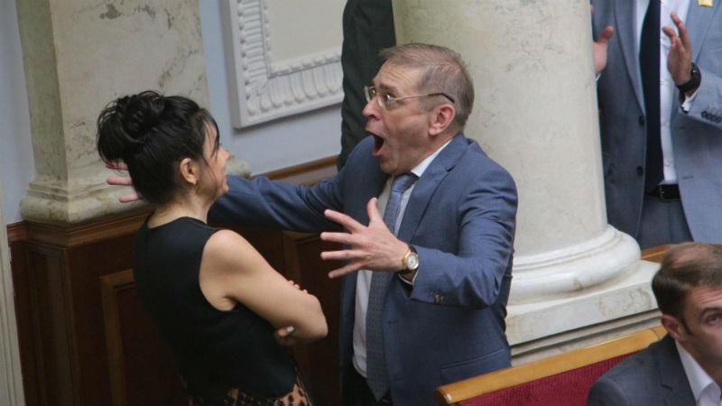 Страсти в Раде. Как депутаты флиртуют и заказывают парус для яхты Страсти в Раде. Как депутаты флиртуют и заказывают парус для яхты