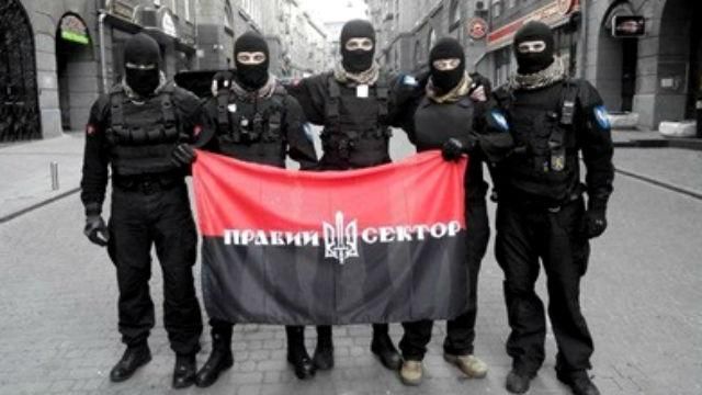 Росіянина, який хотів вступити до "Правого сектору", засудили на два роки Росіянина, який хотів вступити до "Правого сектору", засудили на два роки
