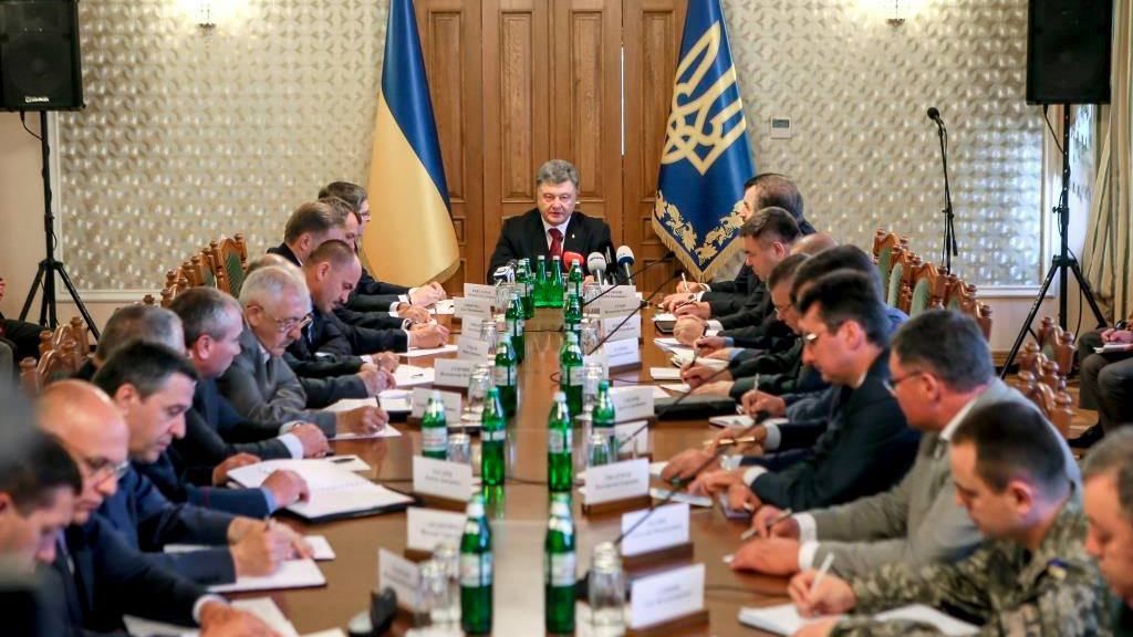 Порошенка розлютив "фестиваль контрабанди" Порошенка розлютив "фестиваль контрабанди"