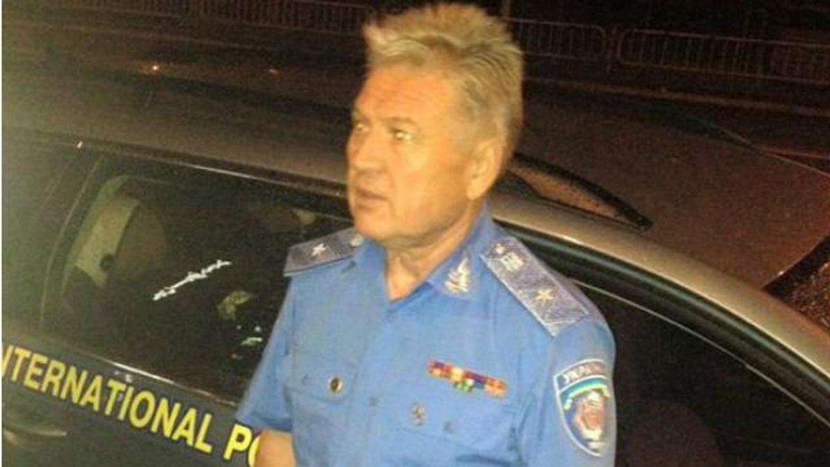 Неадекватний п'яний екс-генерал влаштував ДТП у Києві  