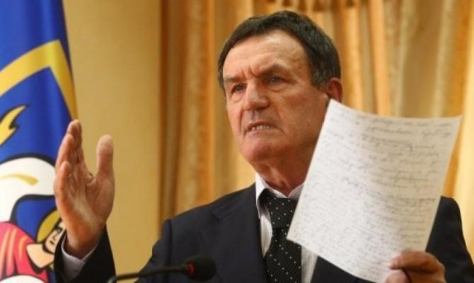 Судьи-беглецу Чернушенко выбирают замену Судьи-беглецу Чернушенко выбирают замену