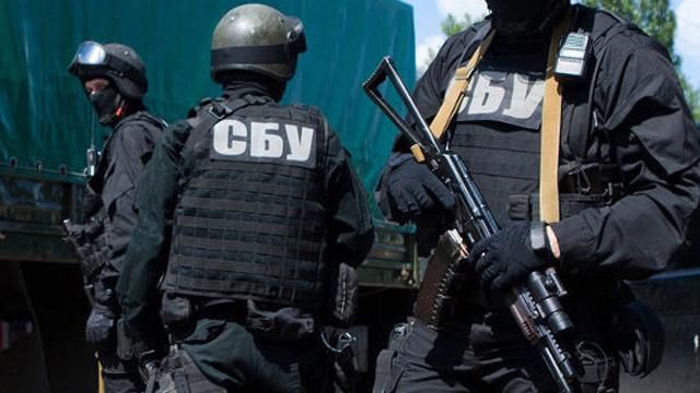 СБУ выдворила грузина, которого ищут правоохранители ряда стран СНГ СБУ выдворила грузина, которого ищут правоохранители ряда стран СНГ