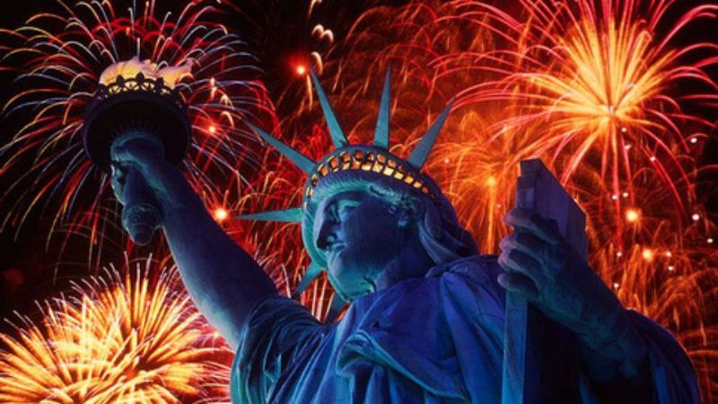 У США прогримів легендарний салют У США прогримів легендарний салют