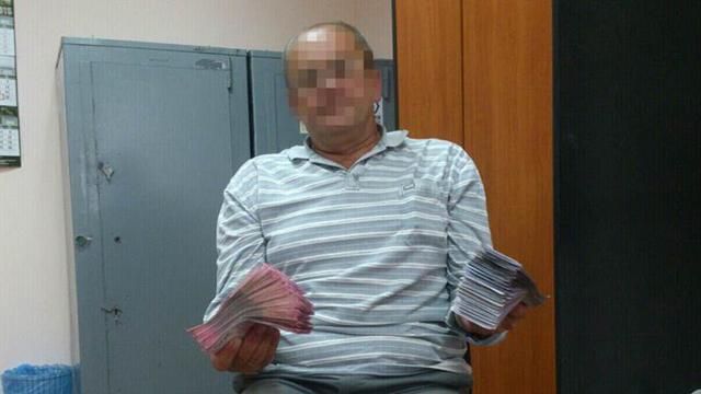 СБУ зловила харків'янина, який фінансував терористів через Фонд гарантування вкладів СБУ зловила харків'янина, який фінансував терористів через Фонд гарантування вкладів