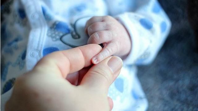 Россиянка хотела продать своего младенца через соцсети Россиянка хотела продать своего младенца через соцсети