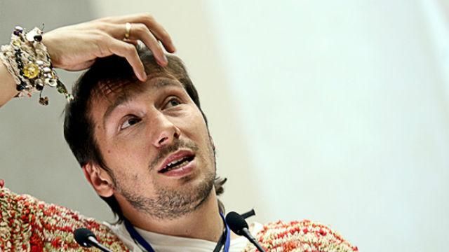 Російський міліонер принесе ракетну установку "Бук" до посольства Росії Російський міліонер принесе ракетну установку "Бук" до посольства Росії