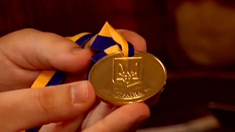 Школярка довела корумпованість вчительки Школярка довела корумпованість вчительки