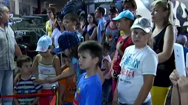 Для дітей бійців АТО організували екскурсію задля реабілітації Для дітей бійців АТО організували екскурсію задля реабілітації