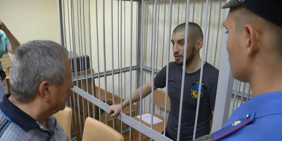 Защитника Украины крымчанина-добровольца хотят посадить на 15 лет Защитника Украины крымчанина-добровольца хотят посадить на 15 лет