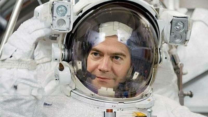 Новий хіт YouTube: Медведєв підкорив космос Новий хіт YouTube: Медведєв підкорив космос