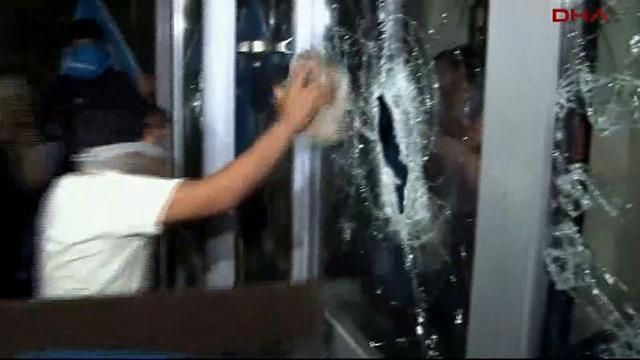 Масштабні погроми відбулися у Туреччині Масштабні погроми відбулися у Туреччині