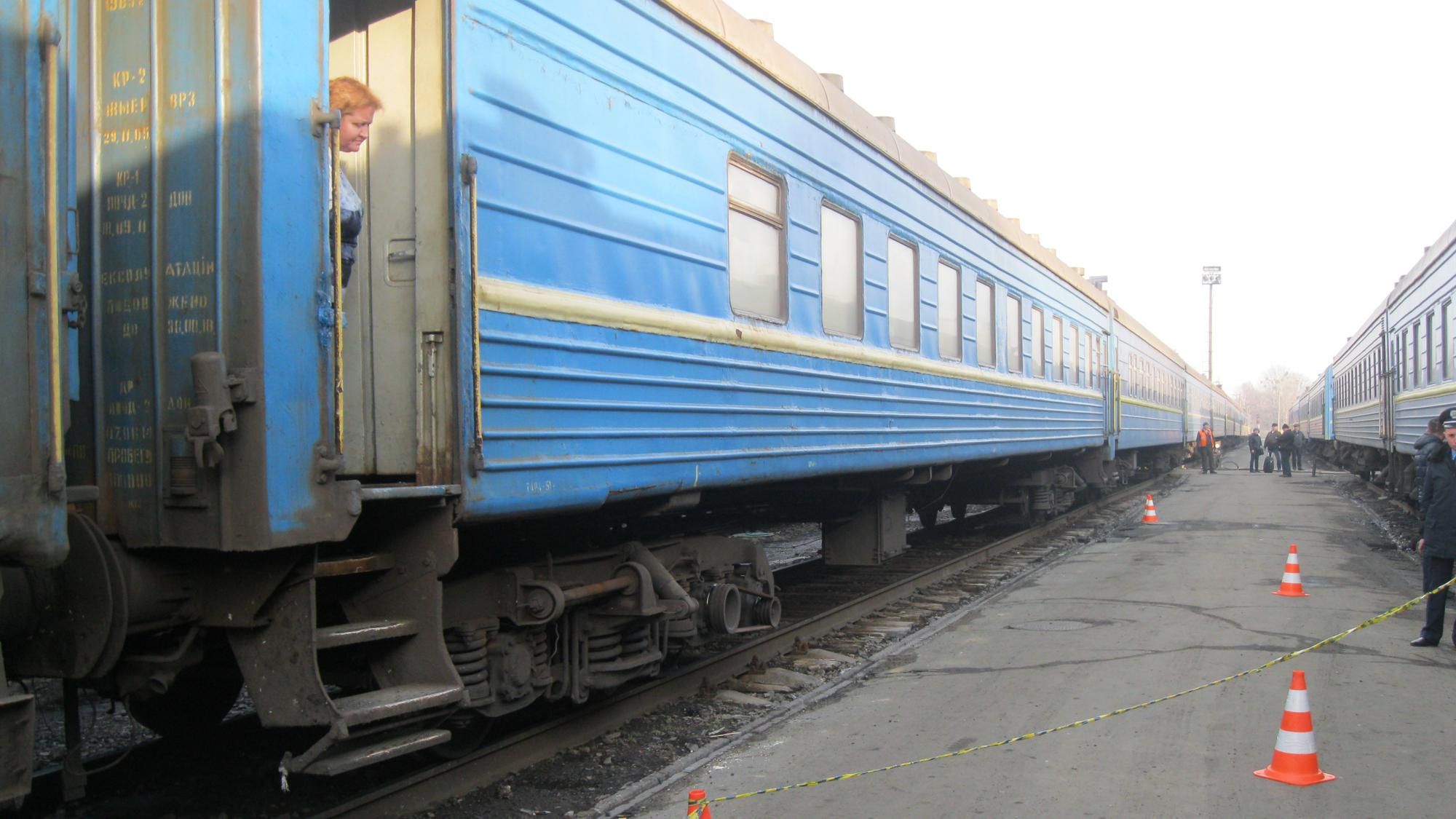 Поезд-убийца унес жизни трех человек в Донецкой области