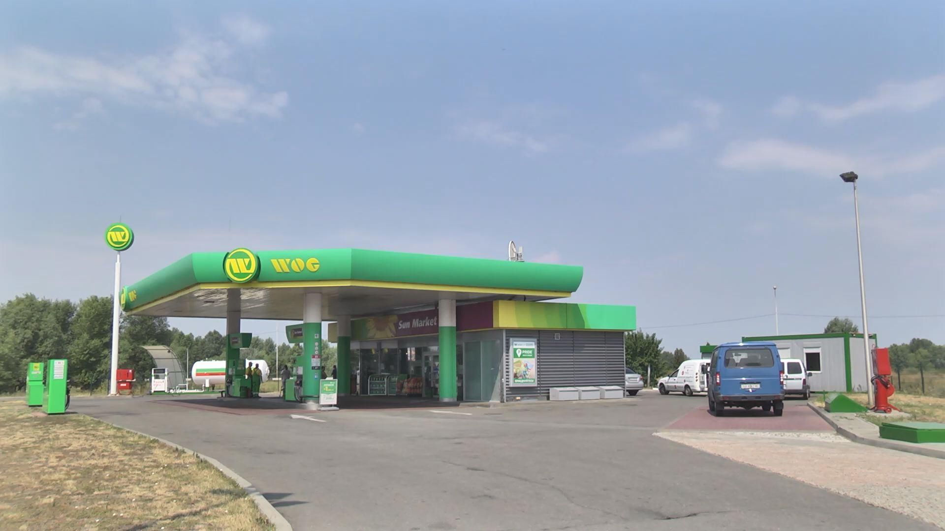 Автомобилисты спасаются от заоблачных цен на бензин Автомобилисты спасаются от заоблачных цен на бензин