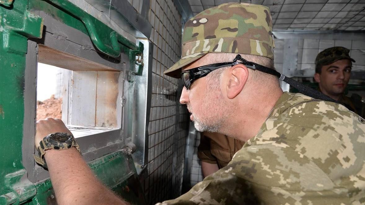 Турчинов гостро відповів Лаврову Турчинов гостро відповів Лаврову