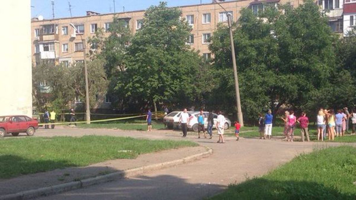 Стрельба в Харькове: погибли почтальонов-инкассаторов Стрельба в Харькове: погибли почтальонов-инкассаторов
