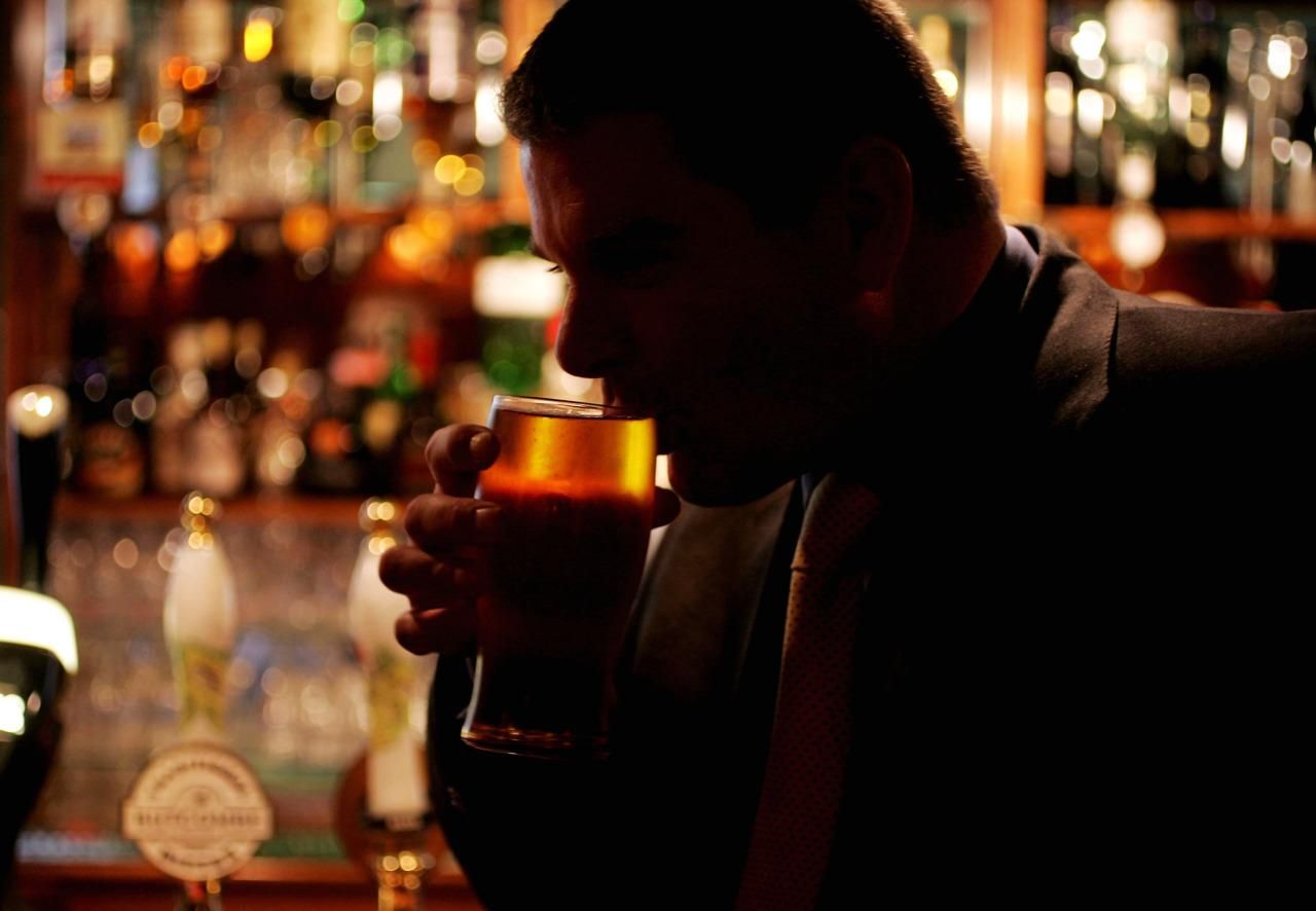 Сьогодні в Україні подорожчає алкоголь
Сьогодні в Україні подорожчає алкоголь