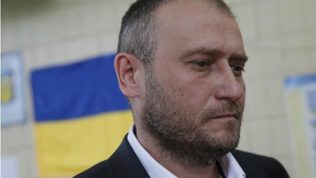 Стрілянина в Мукачевому: з Ярошем веде переговори Порошенко