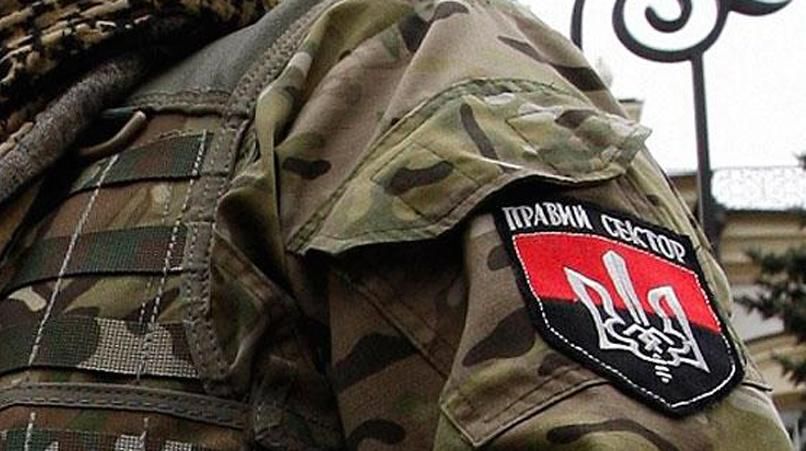 "Правый сектор": Силовики заблокировали наши тренировочные базы в Западной Украине