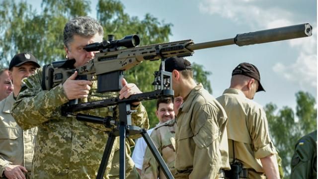 Росія стягнула до кордонів України рекордну кількість військ, — Порошенко 