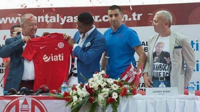 Климкин уволил украинского консула, который фанатеет от Путина Климкин уволил украинского консула, который фанатеет от Путина