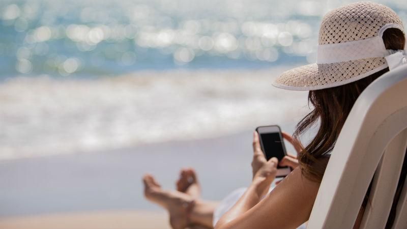 Лайфхак для туриста: незамінні мобільні додатки під час подорожі Лайфхак для туриста: незамінні мобільні додатки під час подорожі