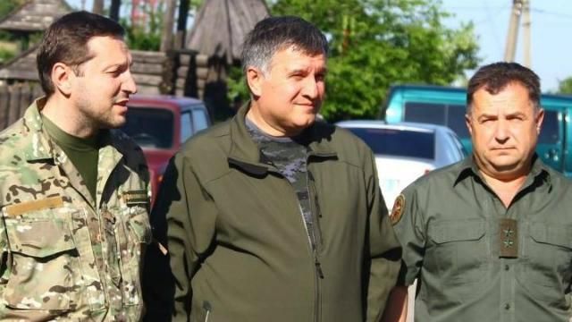 Комбаты добровольческих батальонов встали на защиту Авакова