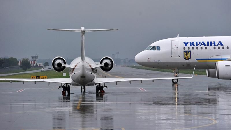 Україна і США підписали договір про "відкрите небо" Україна і США підписали договір про "відкрите небо"