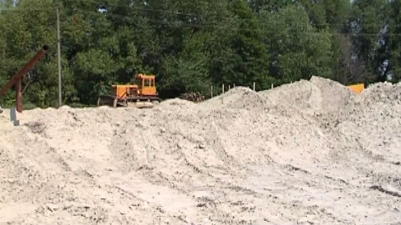 На Вінниччині кар'єр загрожує знищити селище На Вінниччині кар'єр загрожує знищити селище