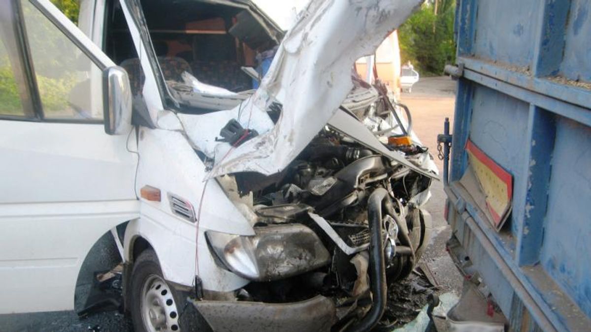 Кровавое ДТП в Одесской области: двое погибших, беременная женщина в больнице