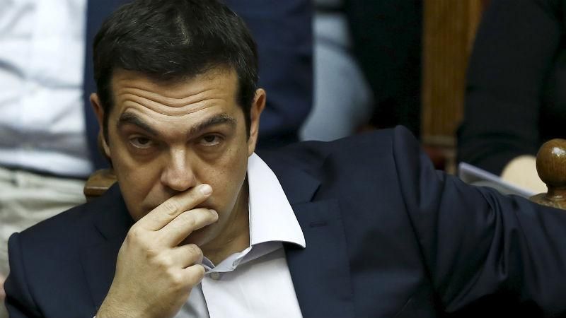 Прем'єр Греції зізнався, що не вірить у закони, які сам підписує