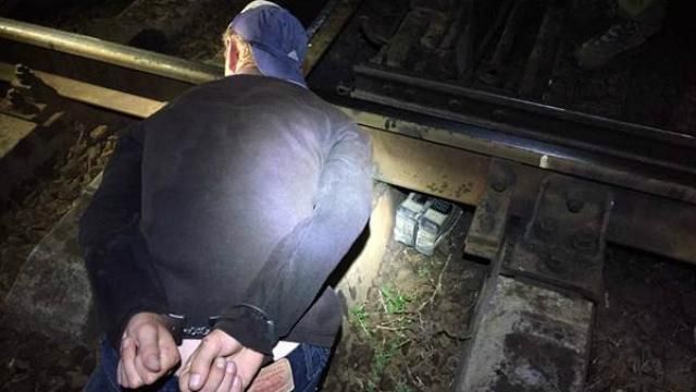 Диверсанты готовили теракты в Харьковской области Диверсанты готовили теракты в Харьковской области