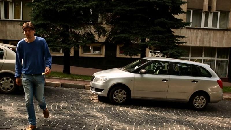 Новий вид шахрайства: у Львові крадуть номерні знаки з машин