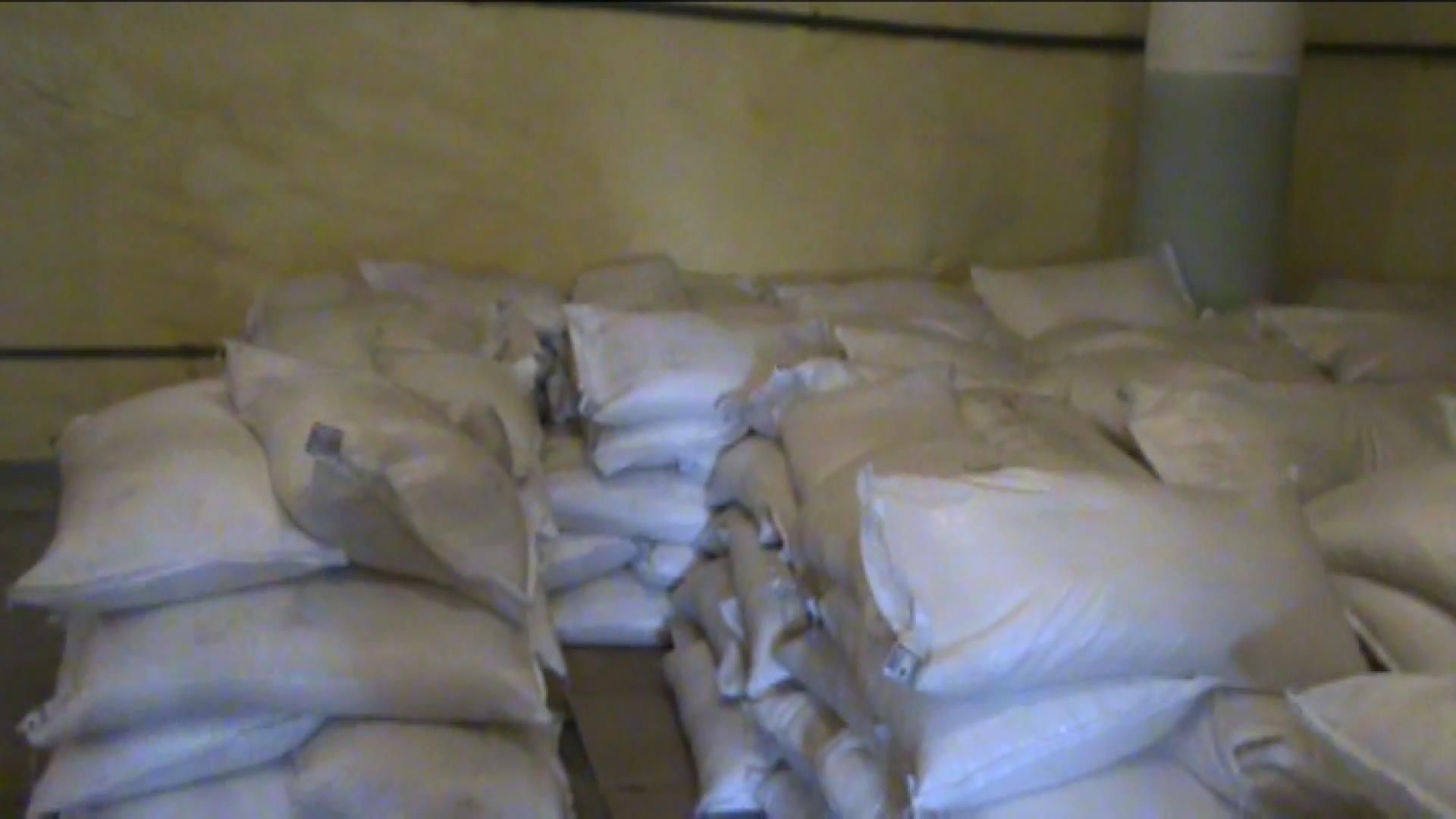 В Крым не доехала сладкая контрабанда В Крым не доехала сладкая контрабанда