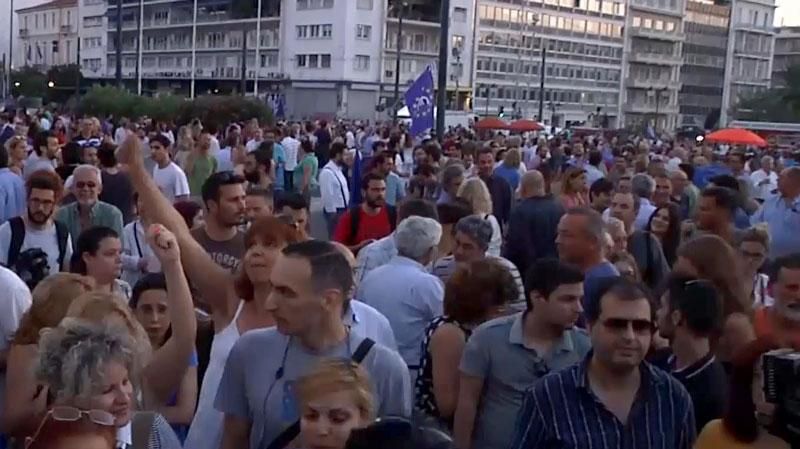 "Ліниві" греки вийшли на акції протесту проти жорстокої економії