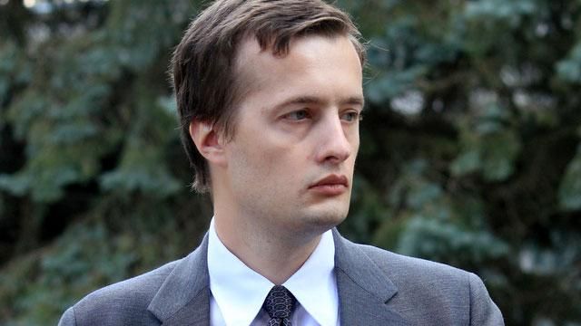 Син Порошенка переміг на окрузі, який для сім'ї вважає "своїм", — Лещенко Син Порошенка переміг на окрузі, який для сім'ї вважає "своїм", — Лещенко