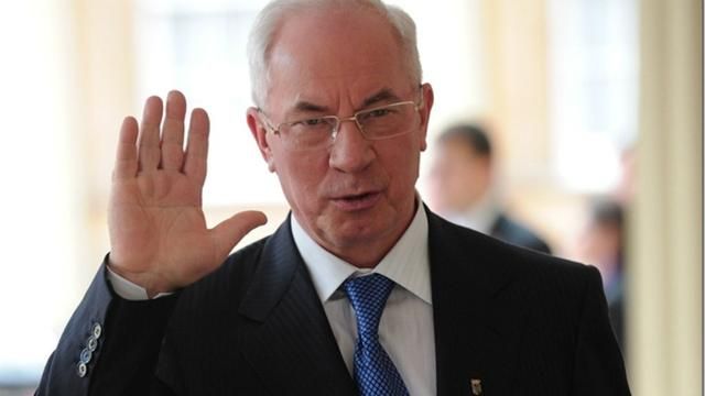 Азаров свободно чувствует себя в Москве и дает интервью Азаров свободно чувствует себя в Москве и дает интервью