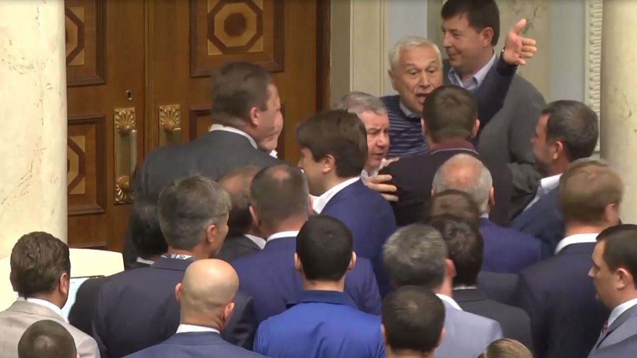 ТОП-новости: Рада работает и поет, Москаль начинает работу, годовщина катастрофы МН17 ТОП-новости: Рада работает и поет, Москаль начинает работу, годовщина катастрофы МН17