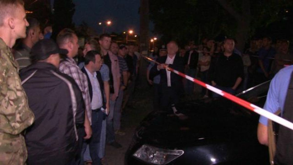 Неспокійна ніч у Чернігові: кандидати в нардепи влаштували розбірки Неспокійна ніч у Чернігові: кандидати в нардепи влаштували розбірки