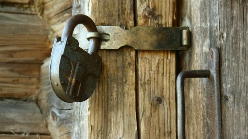 Мужчина из-за долгов держал в плену женщину с ребенком Мужчина из-за долгов держал в плену женщину с ребенком