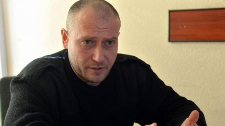 Ярош призывает военных не выполнять "преступных приказов" Ярош призывает военных не выполнять "преступных приказов"