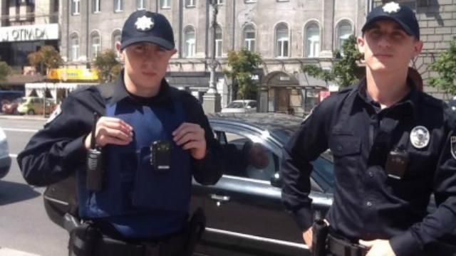 Киевские полицейские объяснили, почему надели бронежилеты