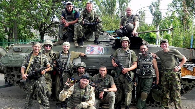 Бійці "Донбасу" похвалились танком, який уміло забрали від терористів