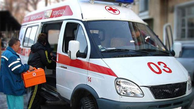 Террористы попали в гражданский автомобиль с людьми в Донецкой области