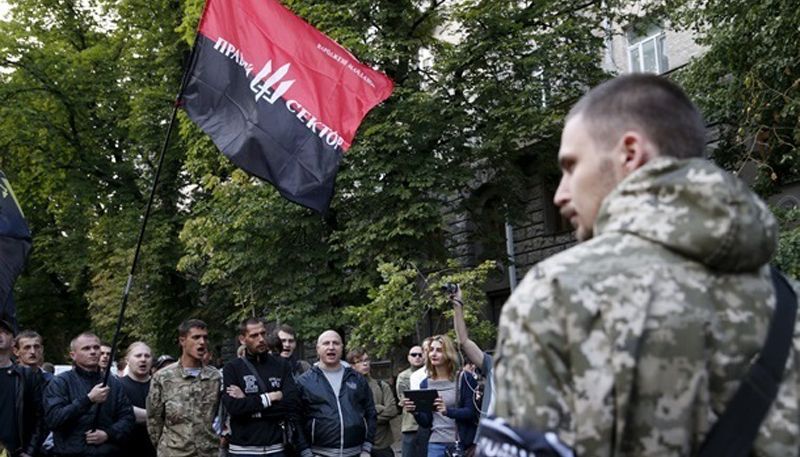 "Правый сектор" готовит во всех регионах штабы по реализации референдума "Правый сектор" готовит во всех регионах штабы по реализации референдума